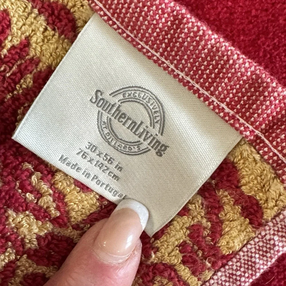 Southern Living Bath Towels Winter Theme Red w/Gold Backside Reversible 3pc‎